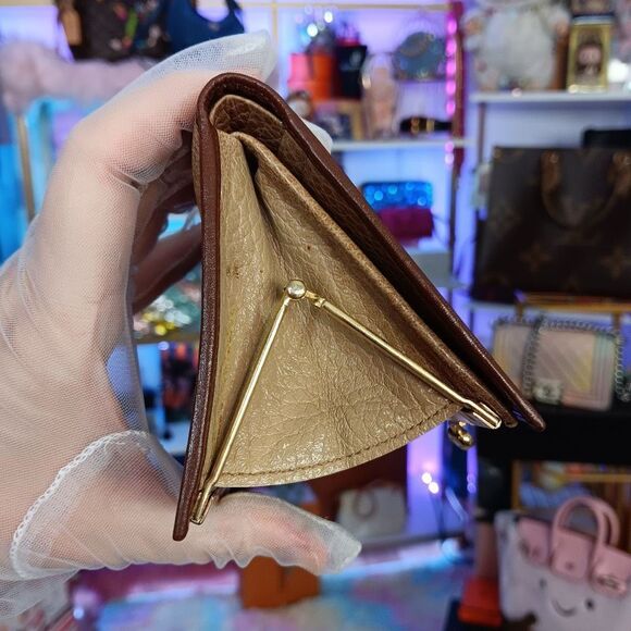 Celine Vintage Light Brown Leather KISS Lock Compact Wallet - Picture 11 of 14